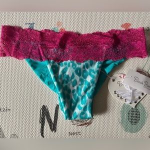 Beach Bunny Kingdom Come WHT Cheetah/Fuchsia - Bottom Size Medium